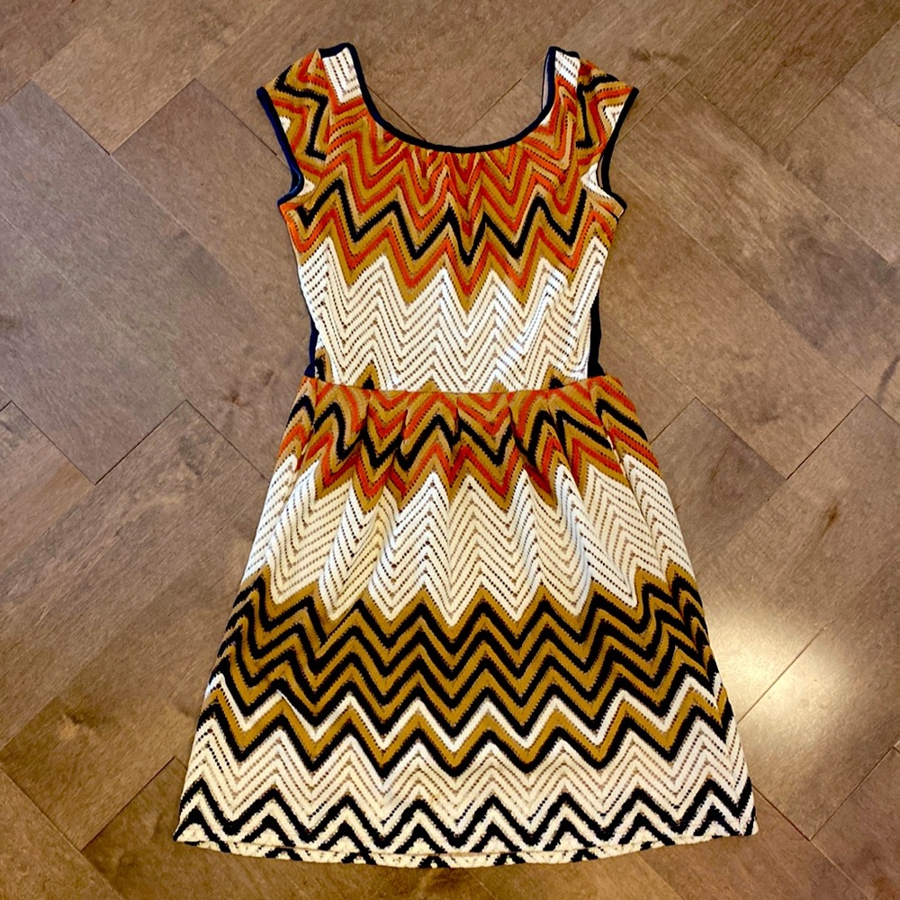 Zigzag Missoni knock off print dress